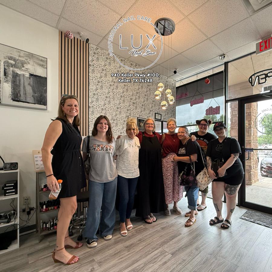 Lux Nail Bar
